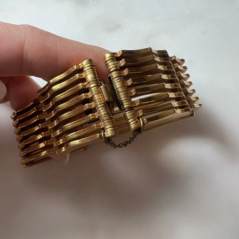 Vintage Architectural Gold Link Bracelet Bauhaus Inspired | Articulated Cuff - Picture 5 of 9